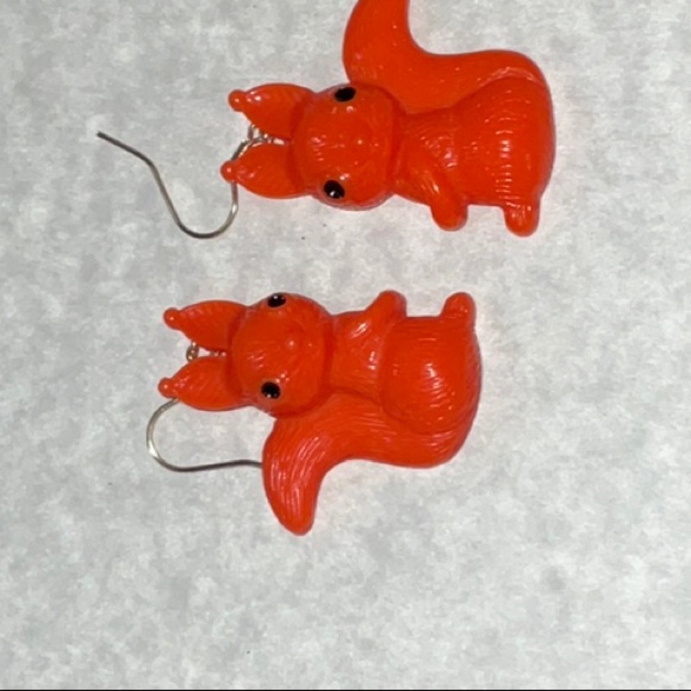 Unsigned Squirrel Earrings Manmade Materials Whim… - image 8